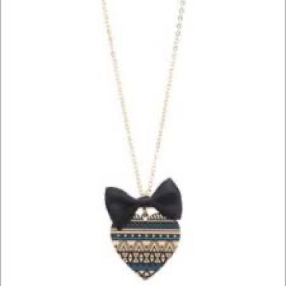 NWT enamel HEART pendant NECKLACE WITH BLACK BOW